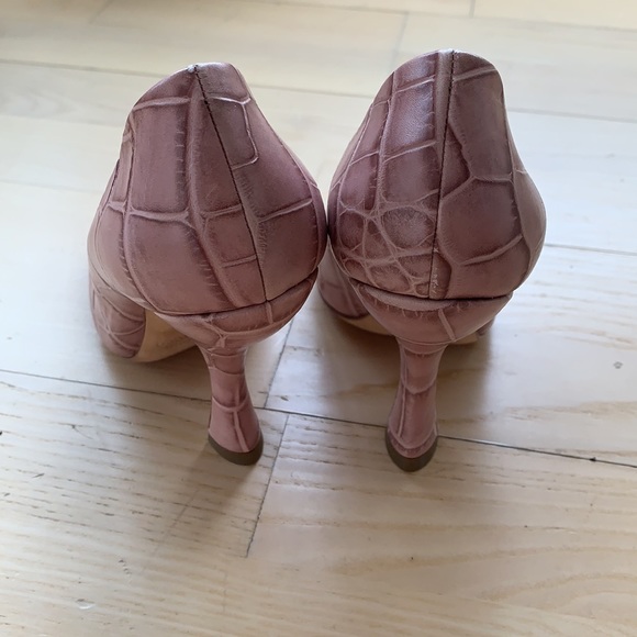 New Vivienne Westwood pink heels - Picture 3 of 3
